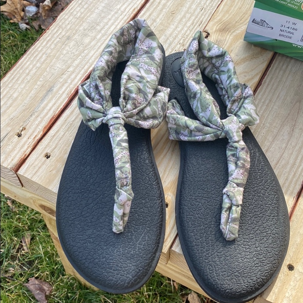 Sanuk Sandals